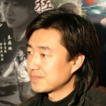 无论是故事、节奏、质感，还是色调，都不一样。